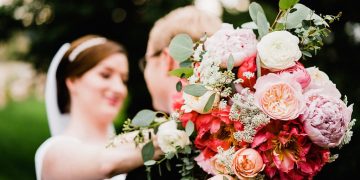 How to Find the Right Wedding Florist in Denver