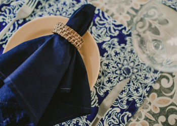 Do Weddings Really Need a Color Scheme?