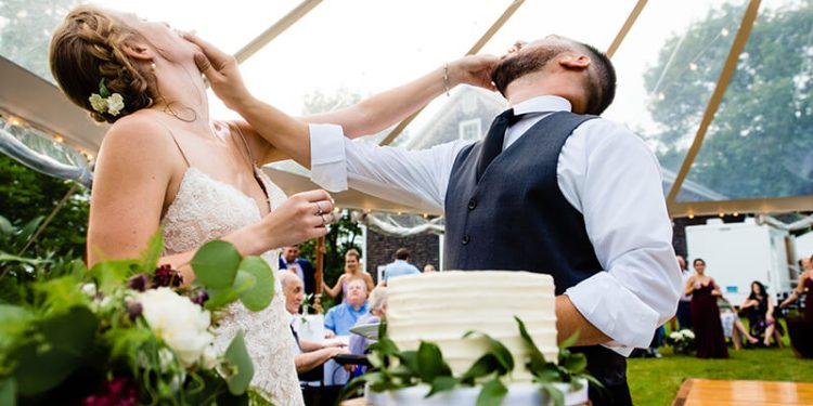 Tips for ensuring a smooth and enjoyable wedding day experience
